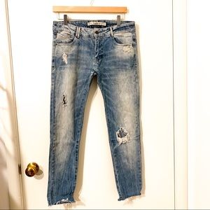 Zara Trafaluc Distressed Cropped Jeans Size 6
